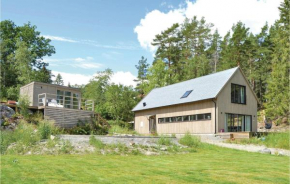 Stunning Home In Muskö With Kitchen